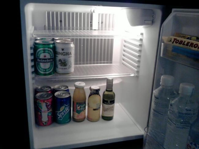 mini bar 1_resize.jpg